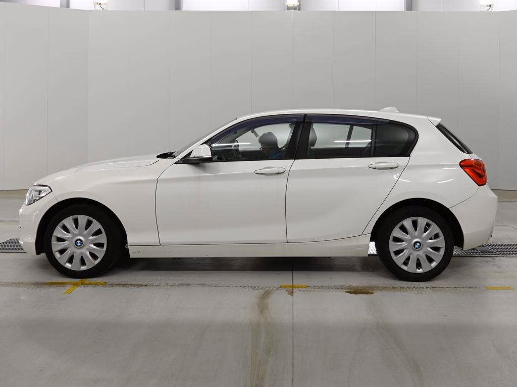 BMW 1-SERIES