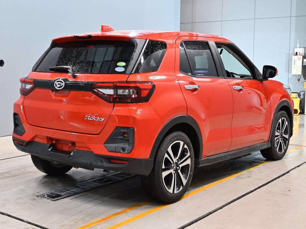 DAIHATSU ROCKY