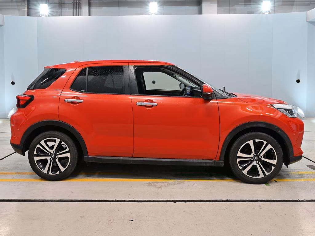 DAIHATSU ROCKY