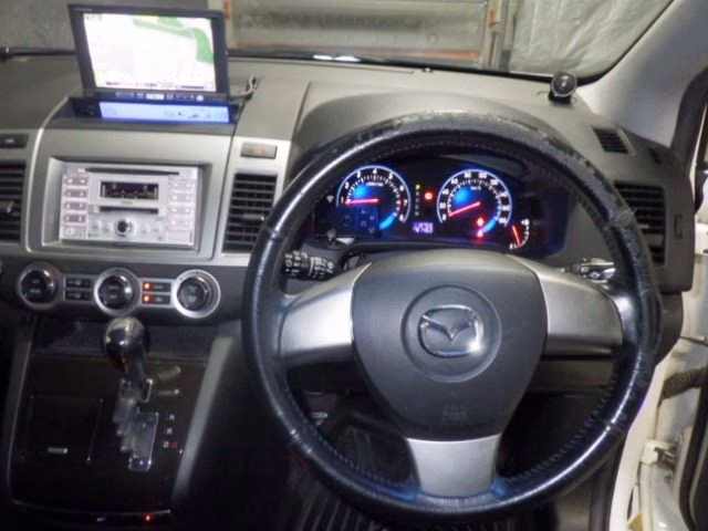 MAZDA MPV