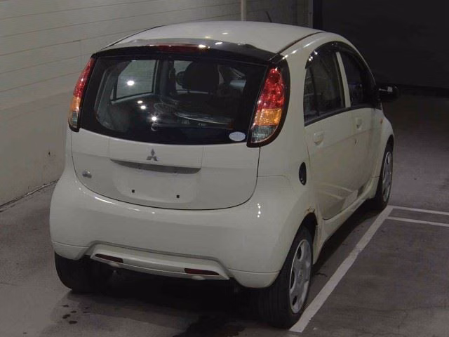 MITSUBISHI I