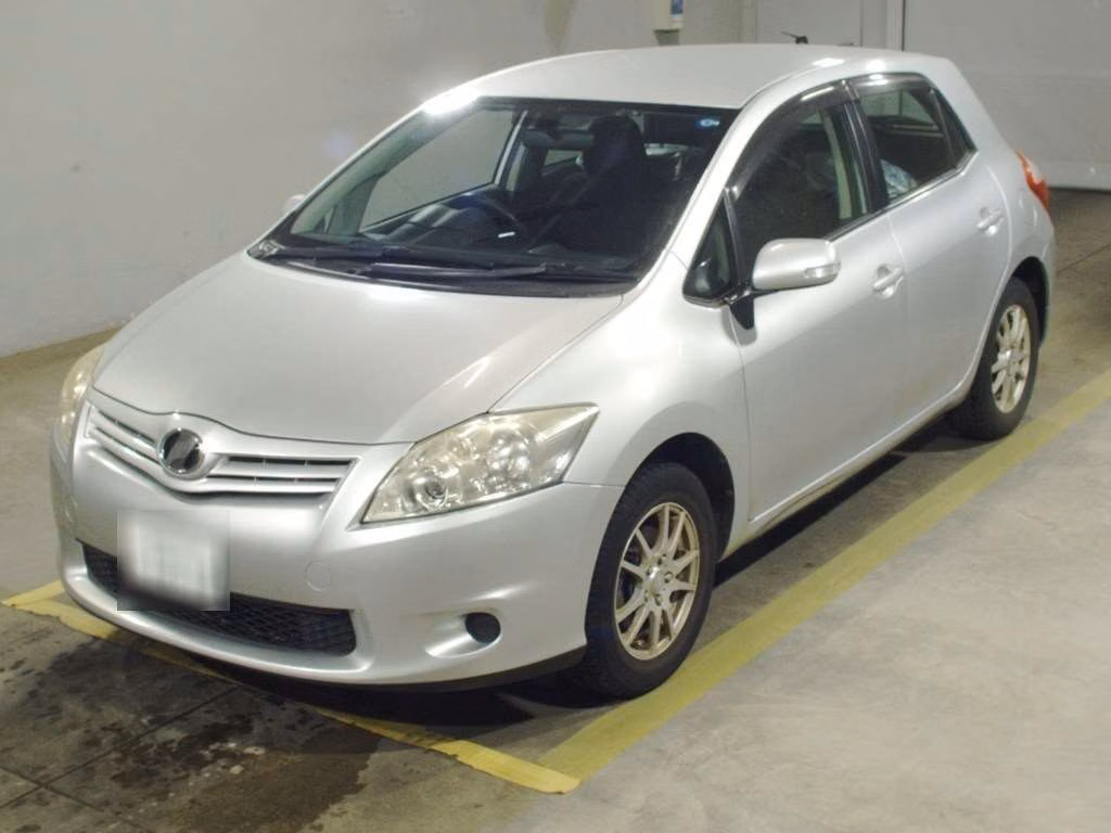 TOYOTA AURIS