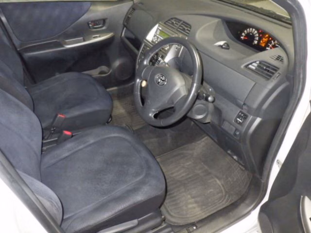 TOYOTA RACTIS