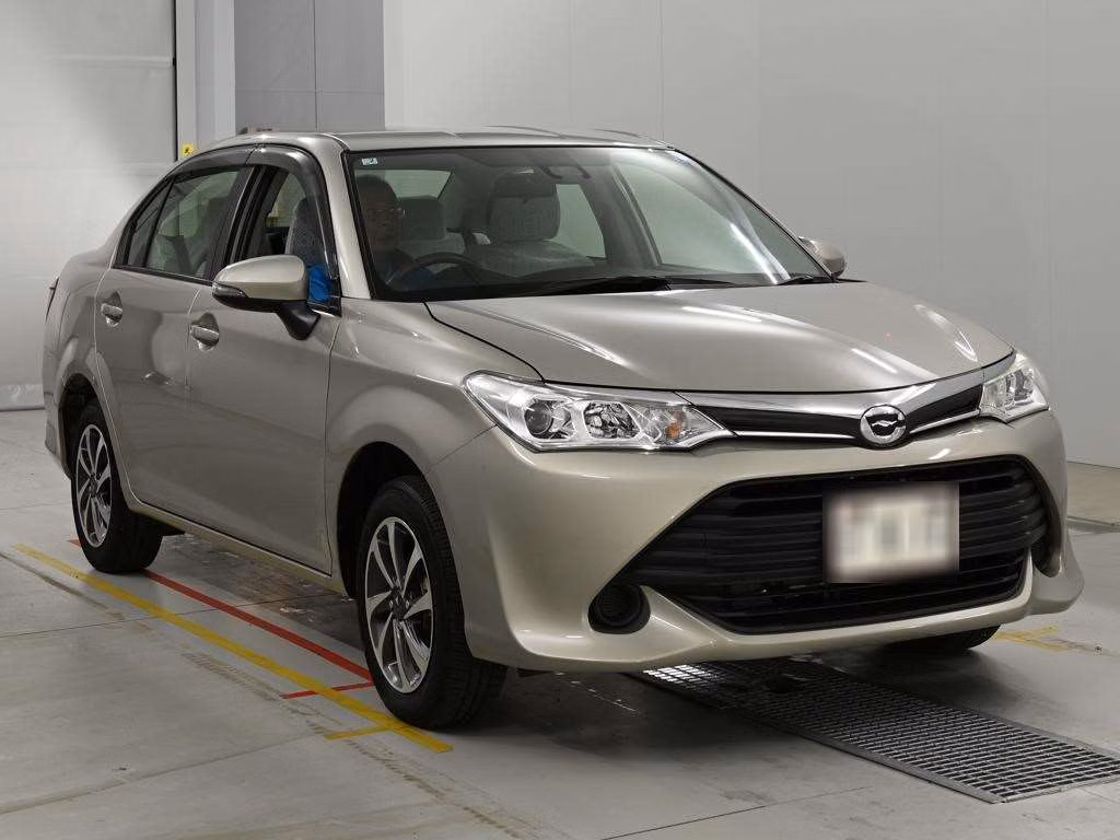 TOYOTA COROLLA AXIO