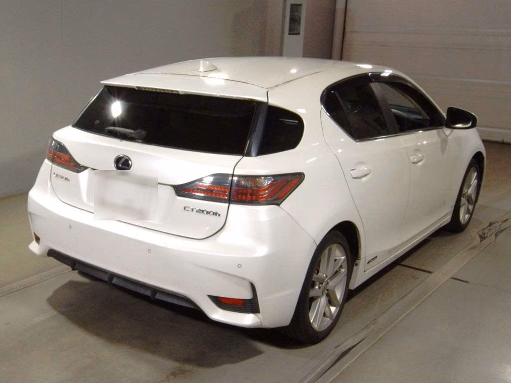 Lexus CT200h