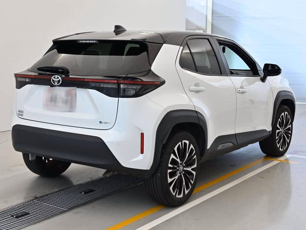 TOYOTA YARIS CROSS