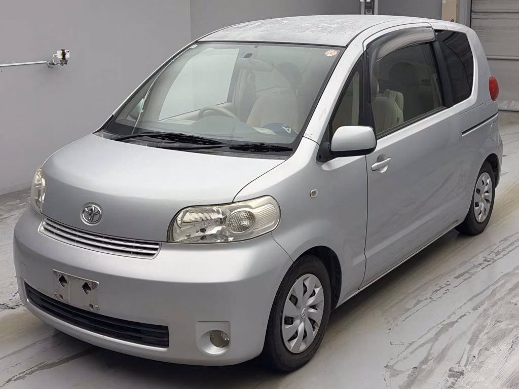 TOYOTA PORTE