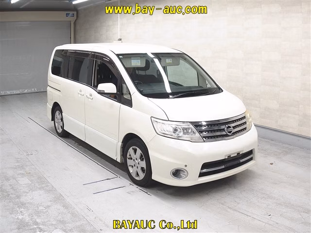 NISSAN SERENA