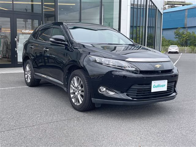 TOYOTA HARRIER