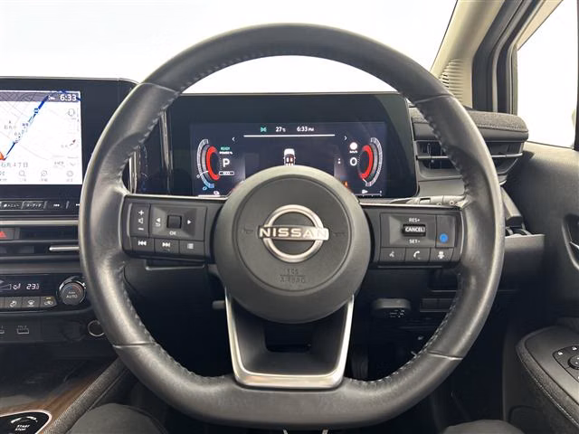 Nissan Aura