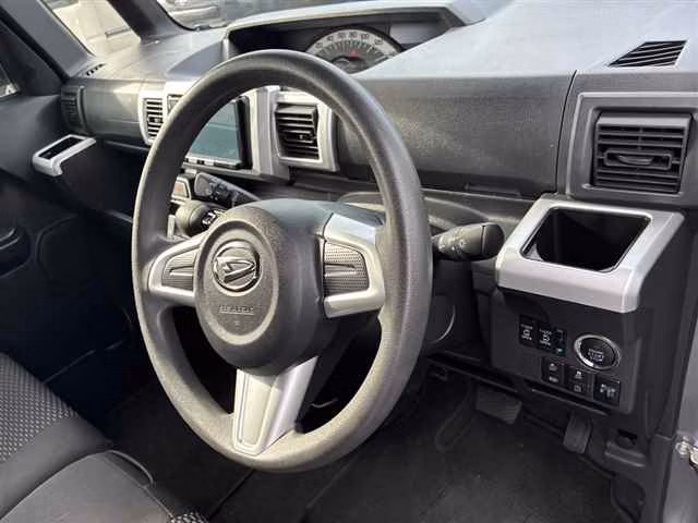 DAIHATSU WAKE