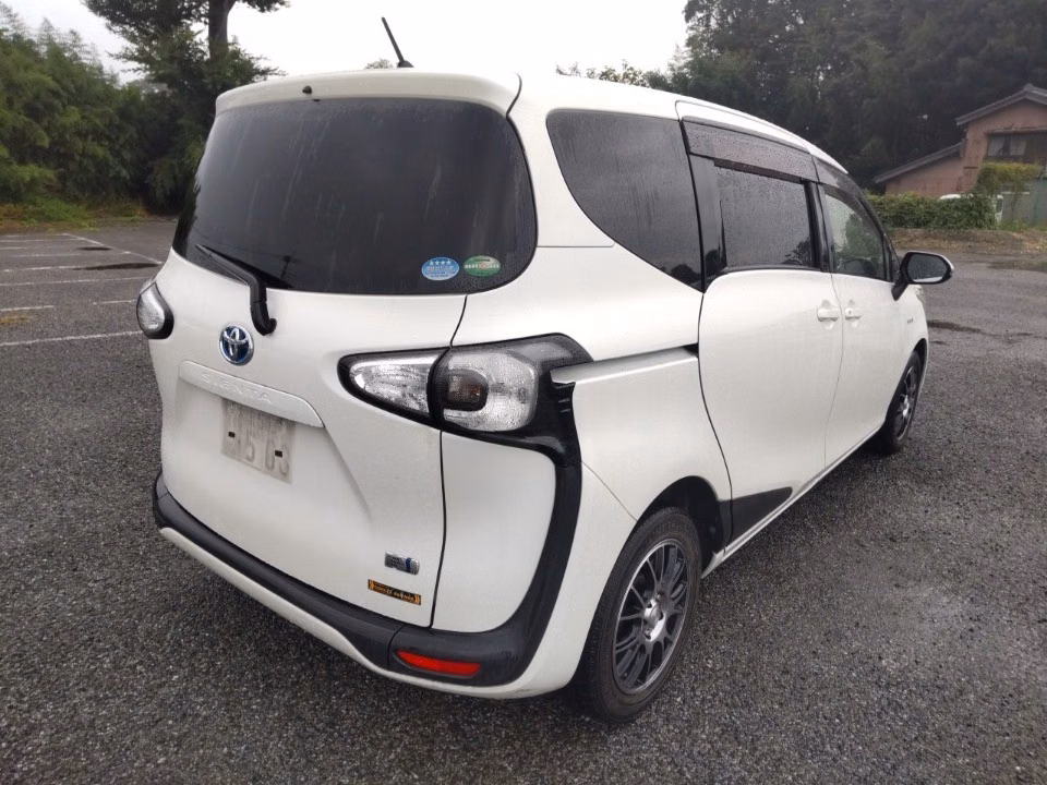 TOYOTA SIENTA