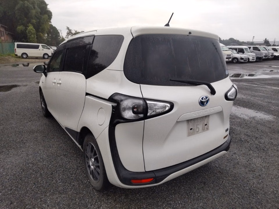 TOYOTA SIENTA