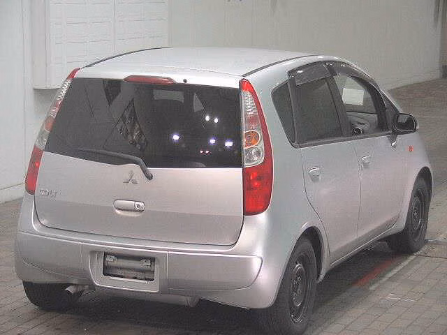 MITSUBISHI COLT