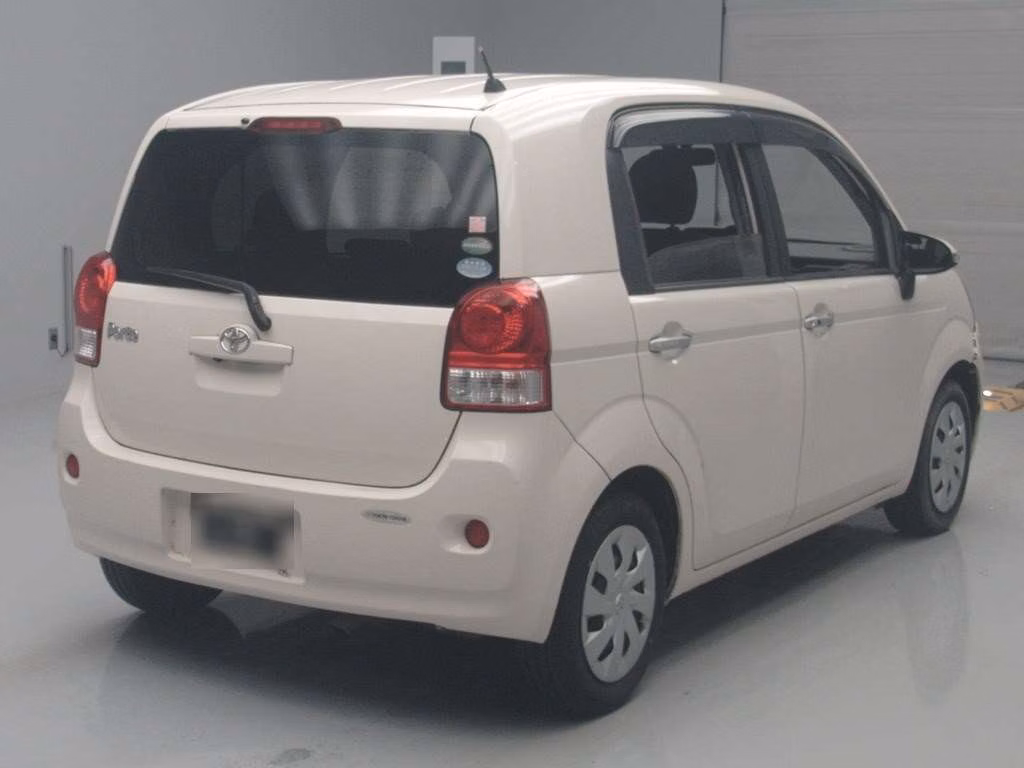 TOYOTA PORTE