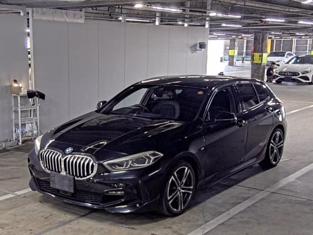 BMW 1-SERIES