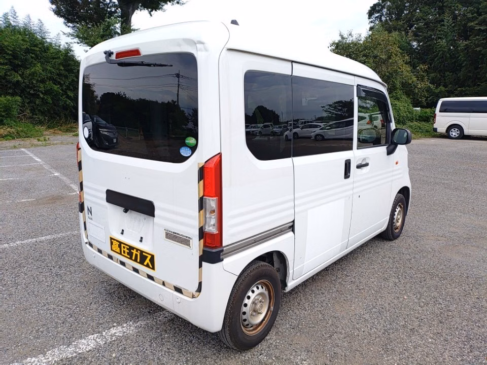 HONDA N-VAN