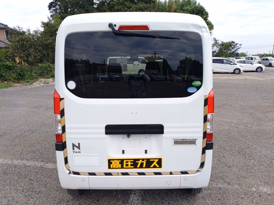 HONDA N-VAN
