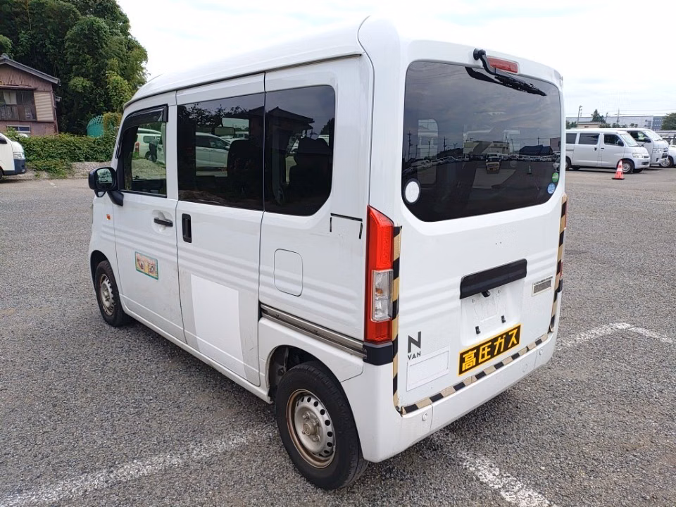 HONDA N-VAN