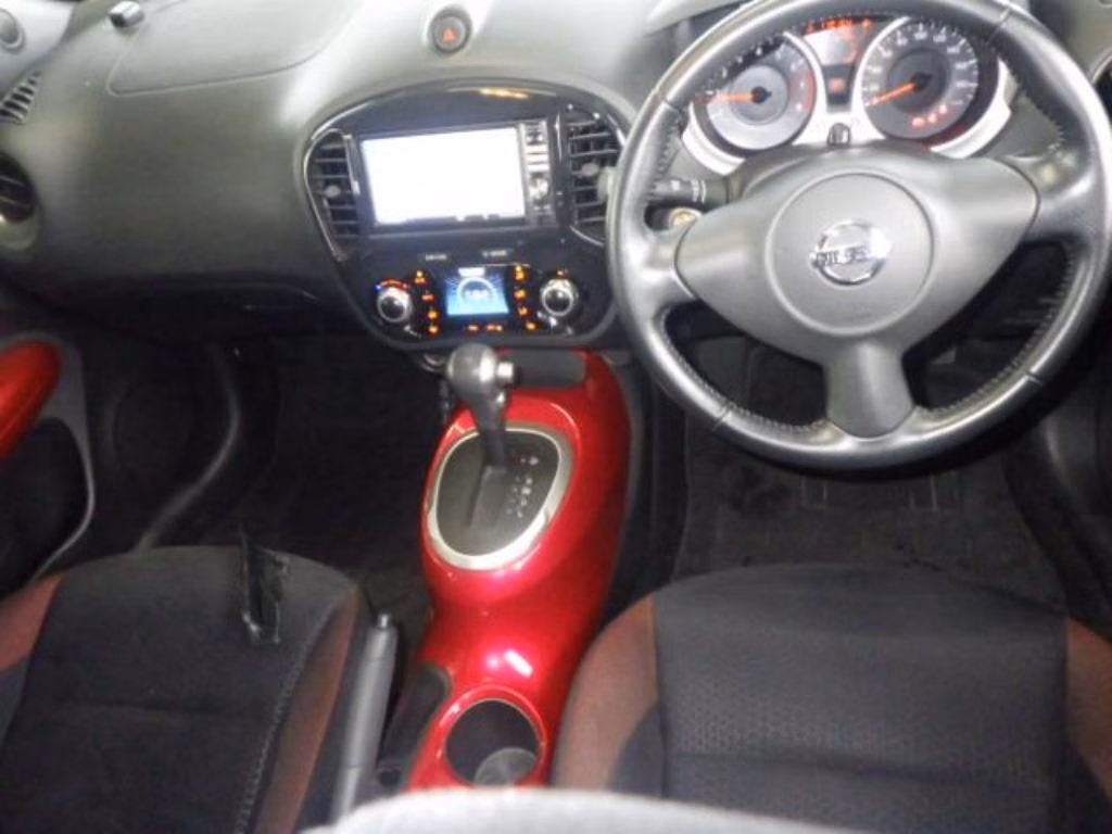 NISSAN JUKE