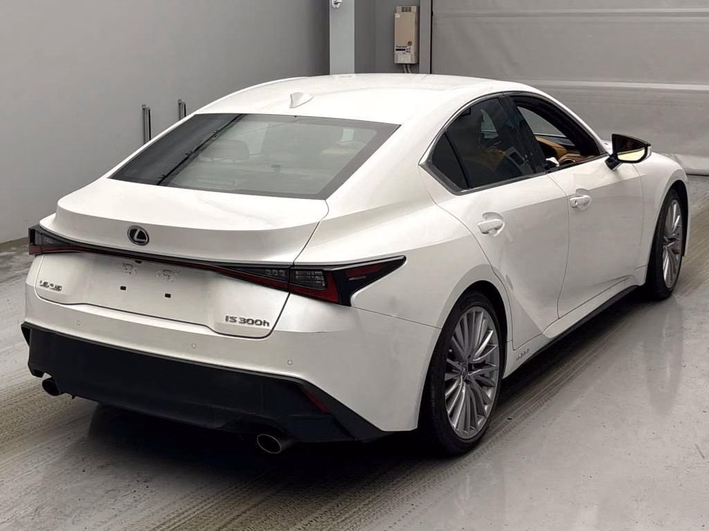 LEXUS IS300H