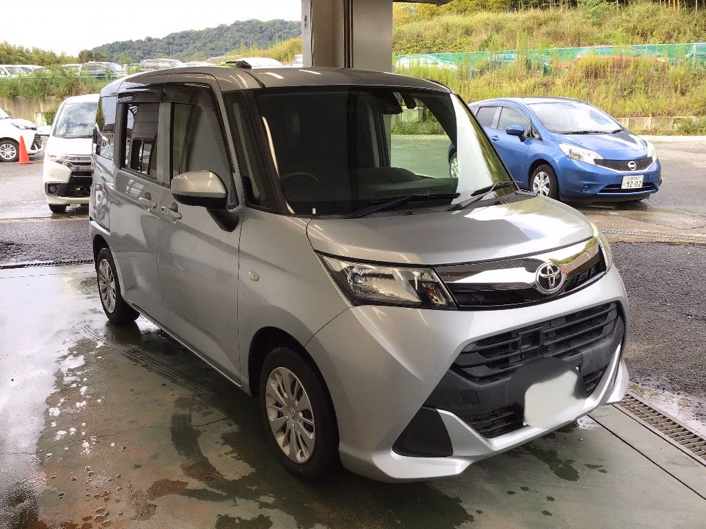 TOYOTA TANK