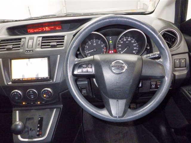 NISSAN LAFESTA