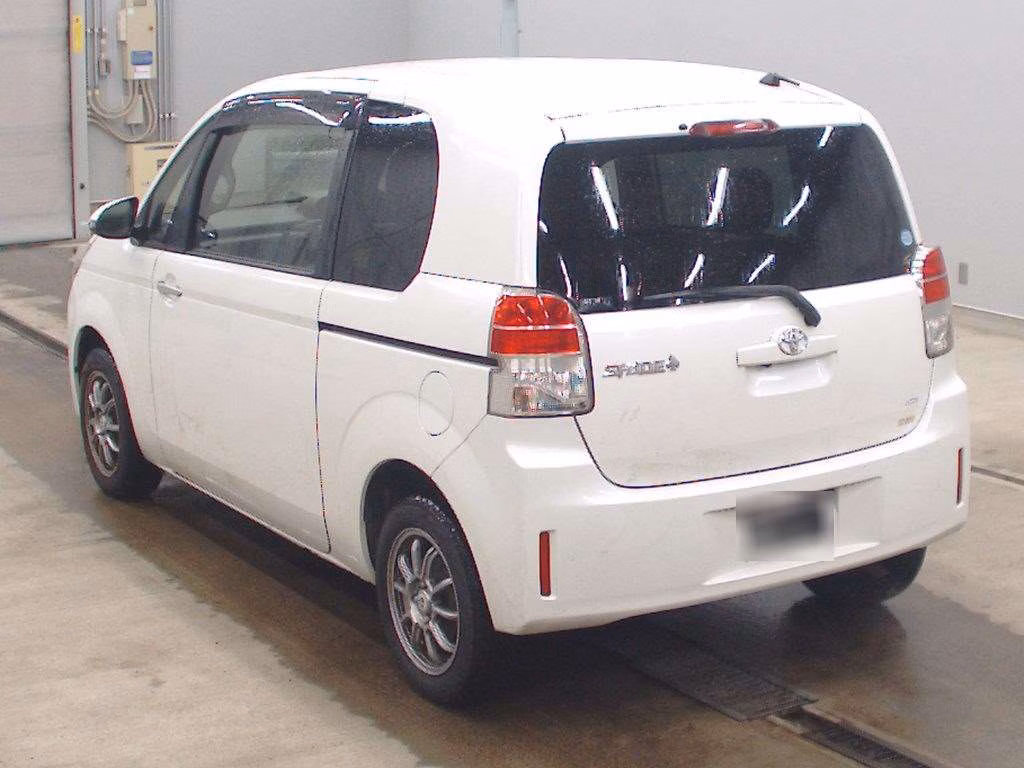 TOYOTA SPADE