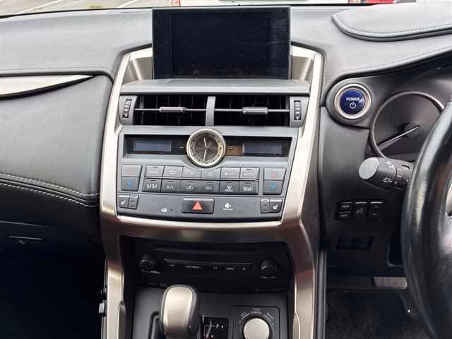 Lexus NX300h