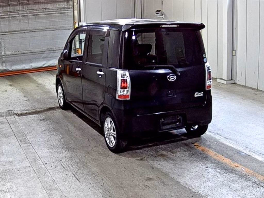 DAIHATSU TANTO EXE