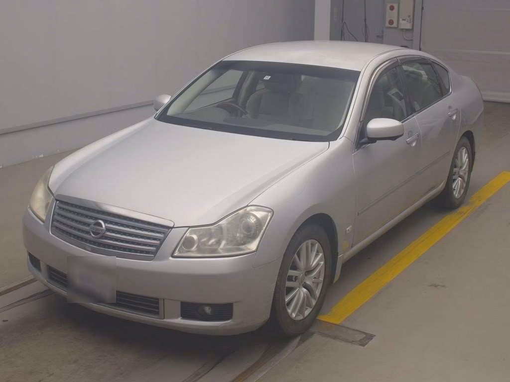 NISSAN FUGA