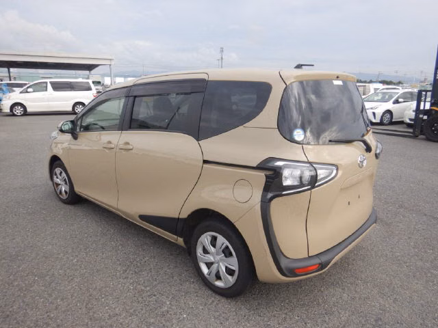 TOYOTA SIENTA