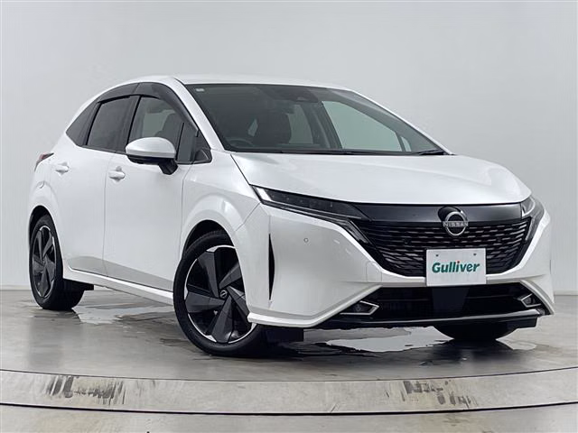 Nissan Aura