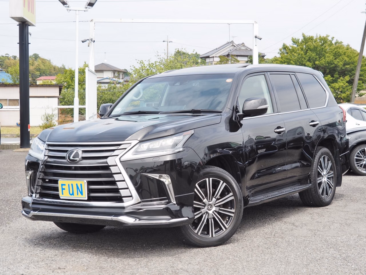 LEXUS LX570