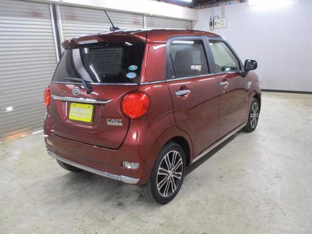 DAIHATSU CAST