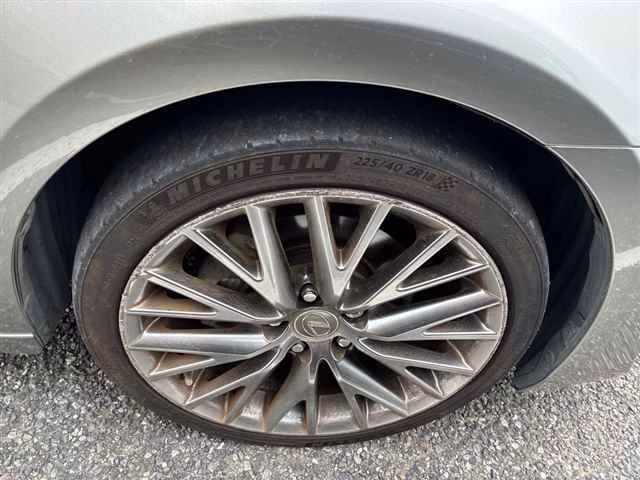 Lexus IS300h