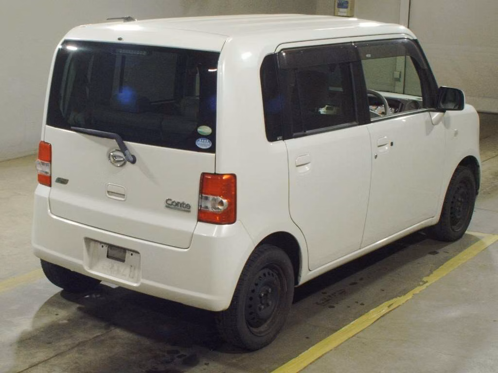 DAIHATSU MOVE CONTE