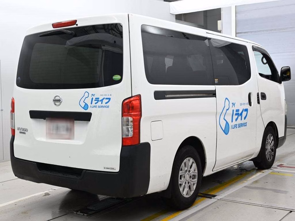 NISSAN NV350 CARAVAN