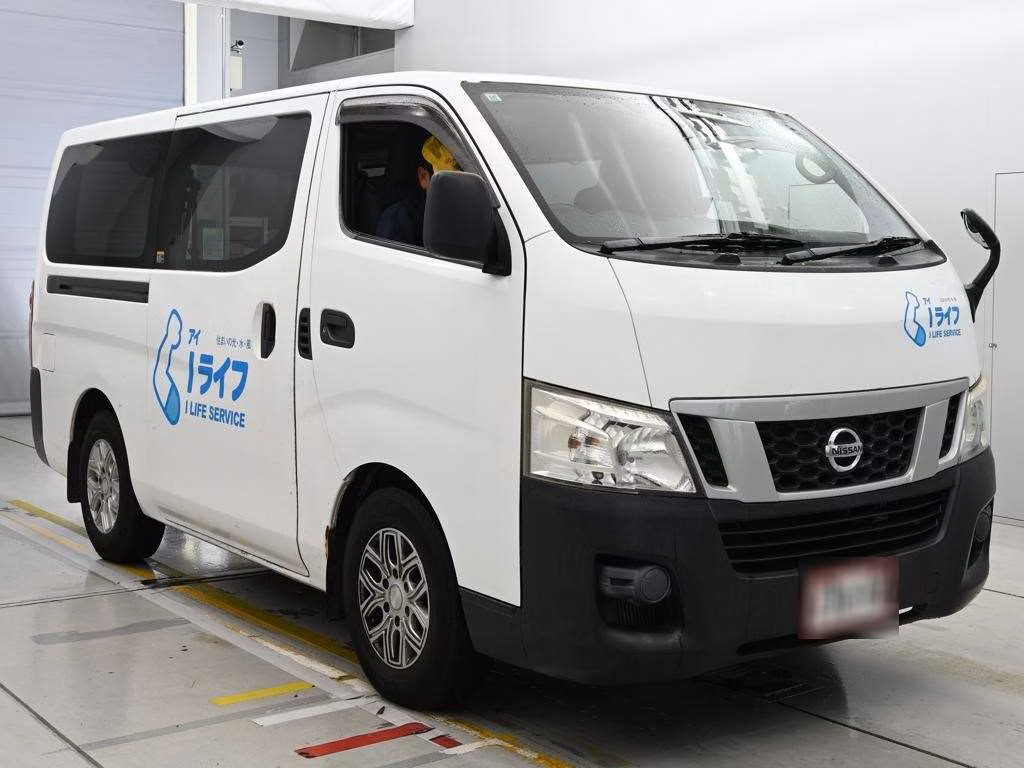 NISSAN NV350 CARAVAN