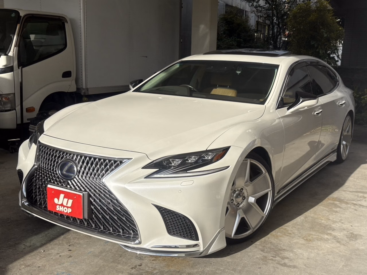 LEXUS LS500H