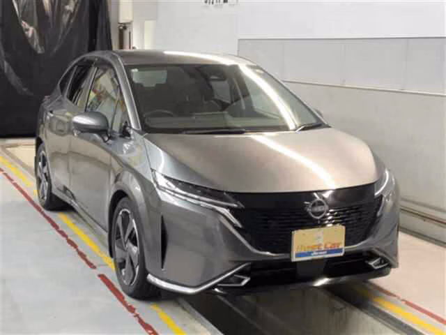 Nissan Aura