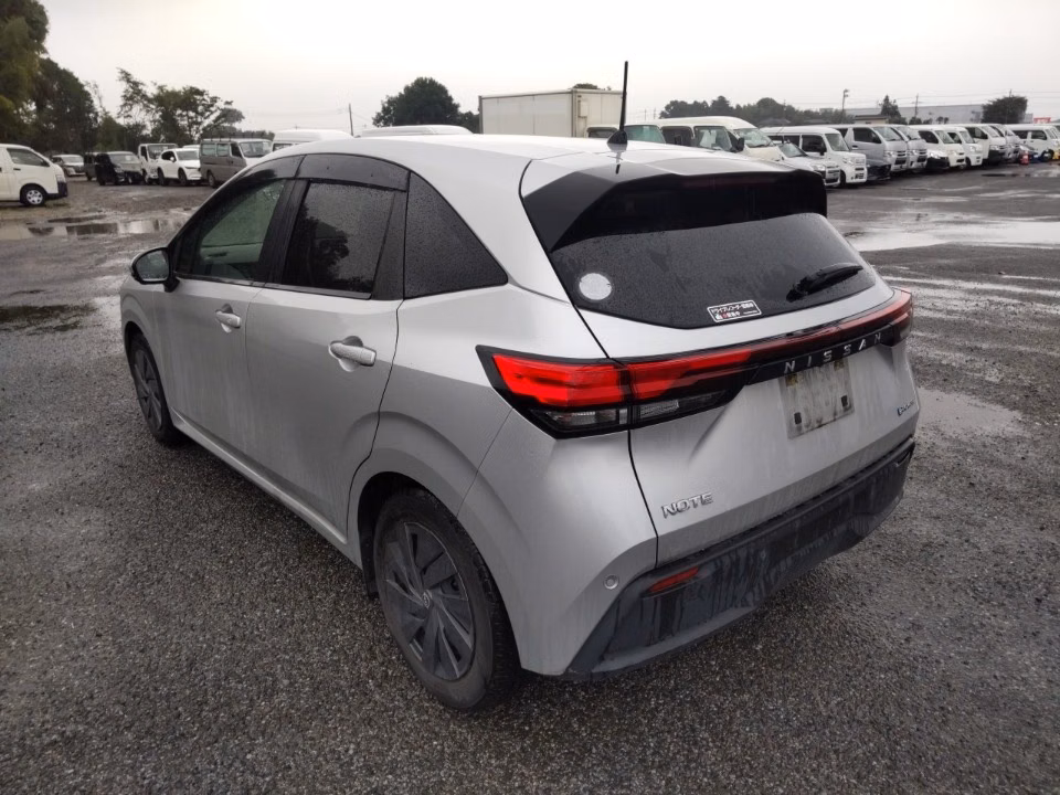 NISSAN NOTE