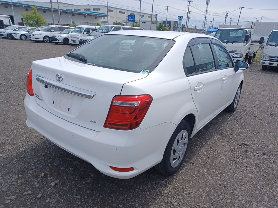TOYOTA COROLLA AXIO