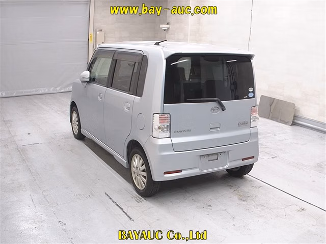 DAIHATSU MOVE CONTE
