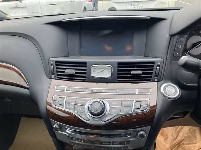 Nissan Fuga