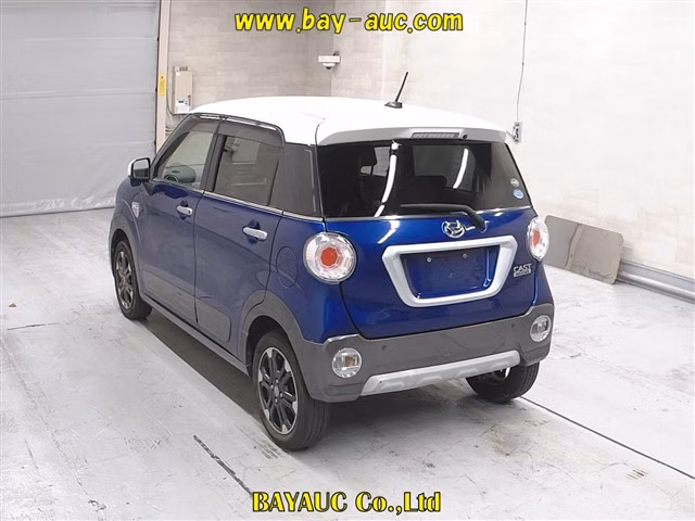DAIHATSU CAST