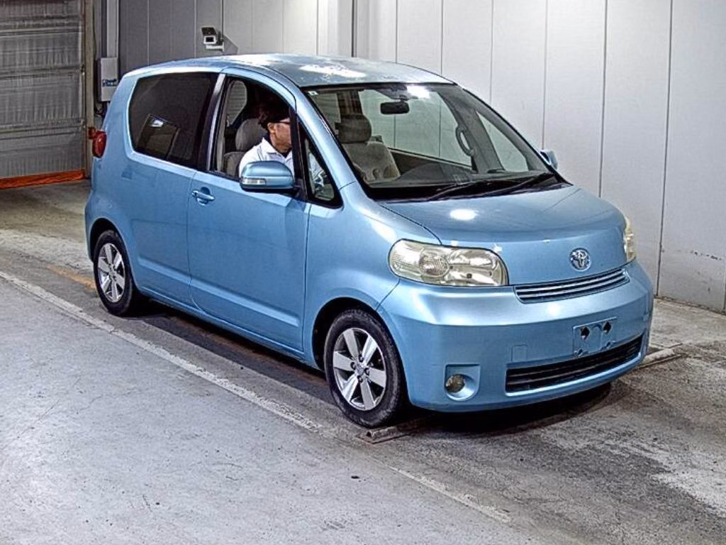 TOYOTA PORTE