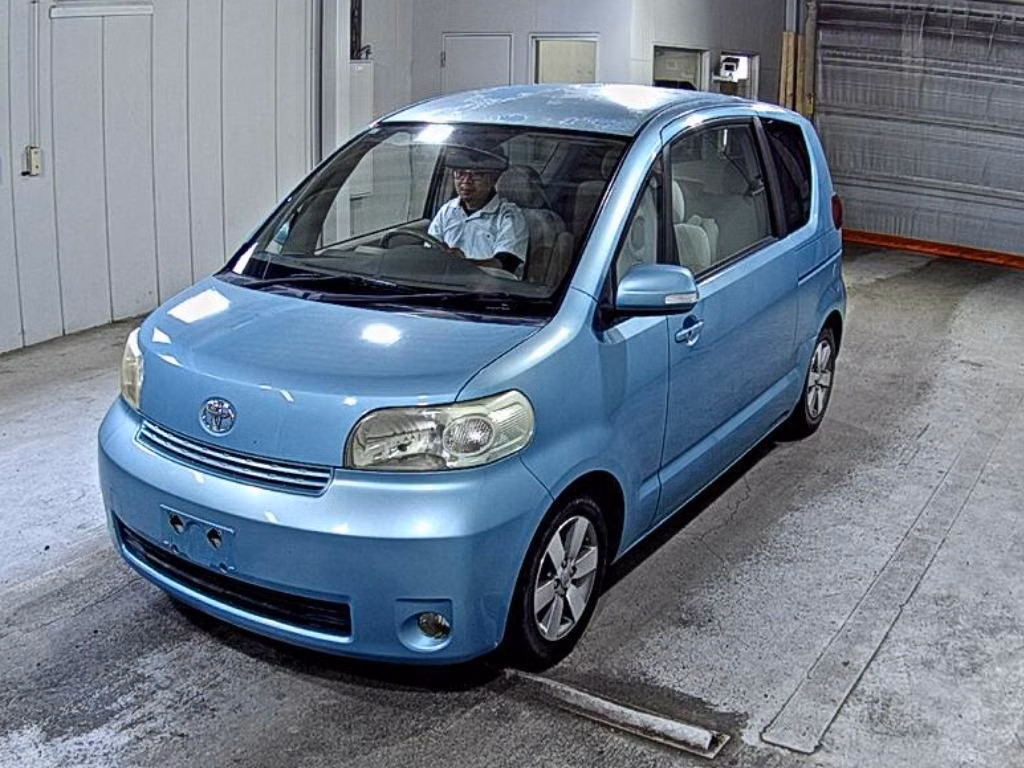 TOYOTA PORTE