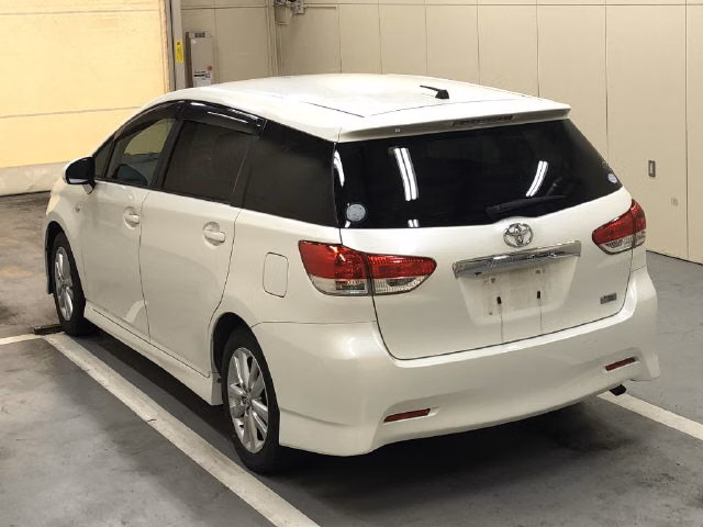 TOYOTA WISH