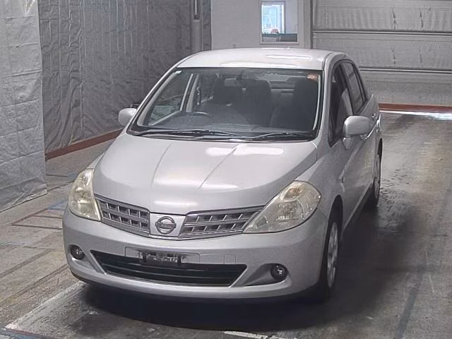 Nissan Tiida Latio